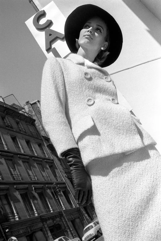 French Elle -  Black Hat - 1962