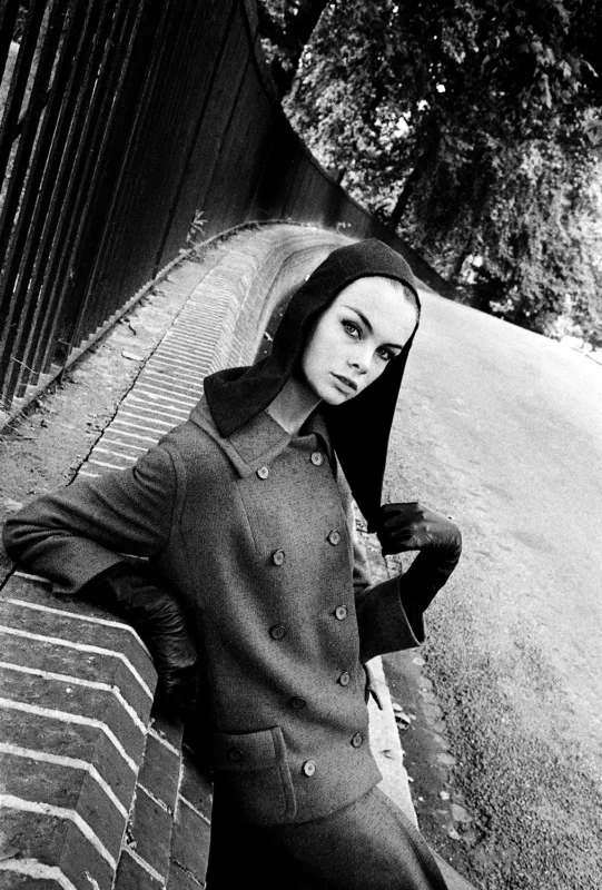 Vogue - Jean Shrimpton - Primrose Hill - 1962