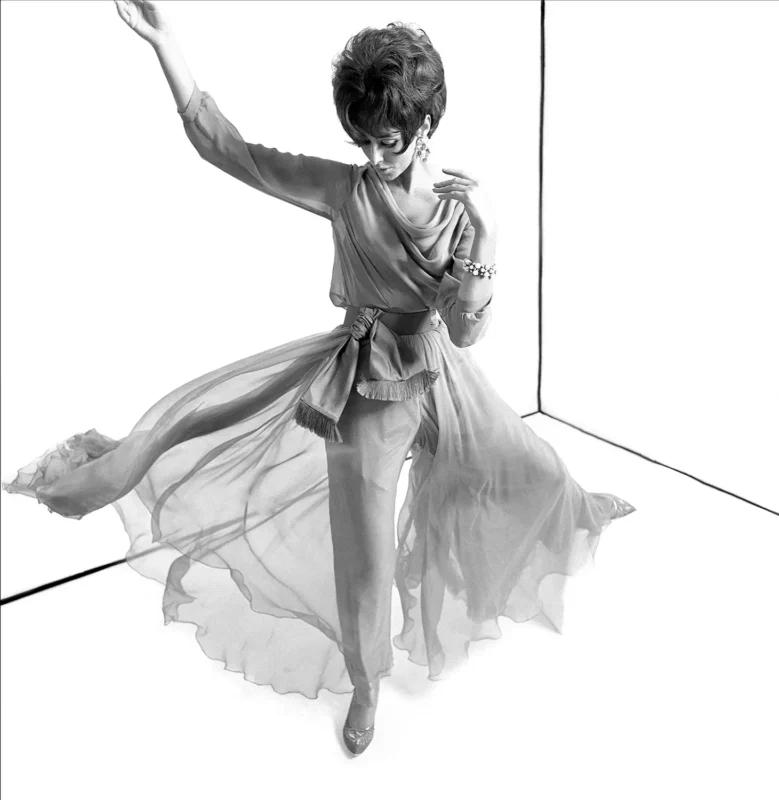 Vogue - The White Room - 1962