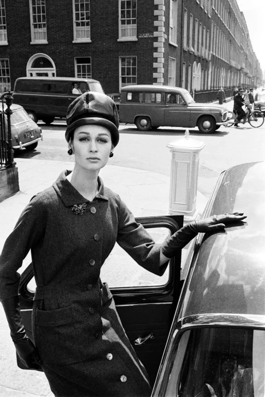 Vogue - Marie-Lise Gres - Dublin - 1962
