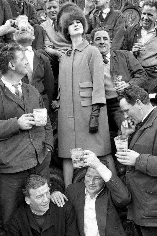 Vogue - Guinness Brewery Dublin - 1962