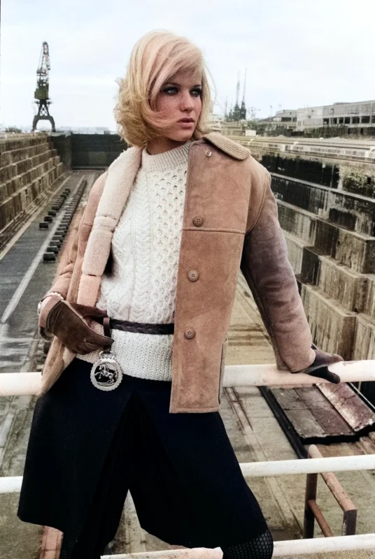French Elle - Shipyard - 1962